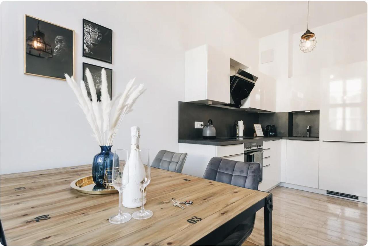 Tip! Zentraler Geht'S Nicht! Premium Apartment In Der Altstadt Dresden Luaran gambar